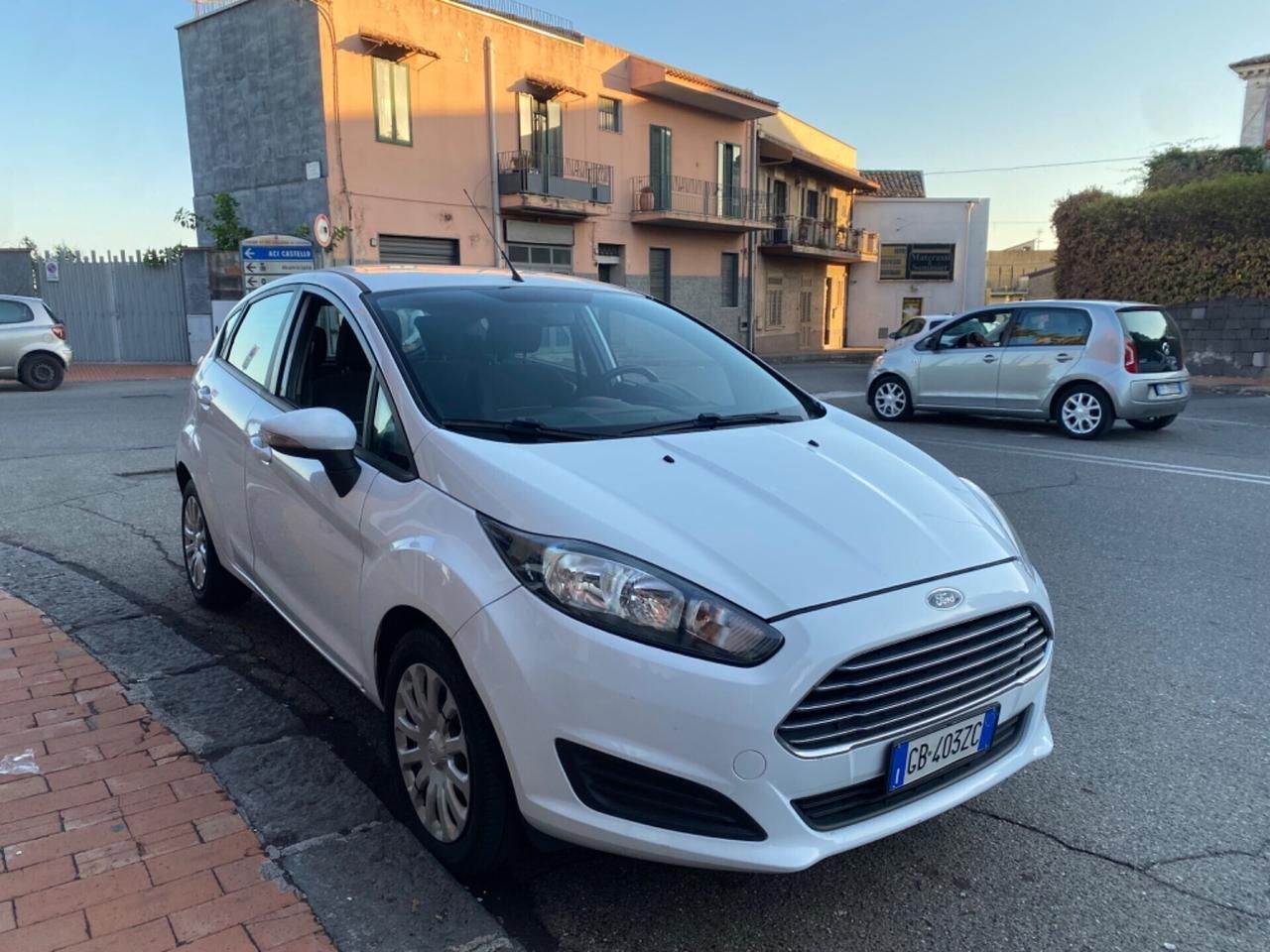 Ford Fiesta 1.4 5p. Bz.- GPL Titanium