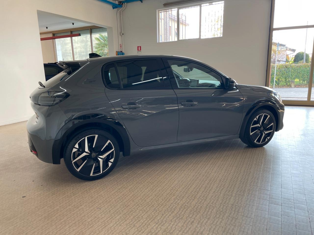 Peugeot 208 Hybrid 136 e-DCS6 GT 2025