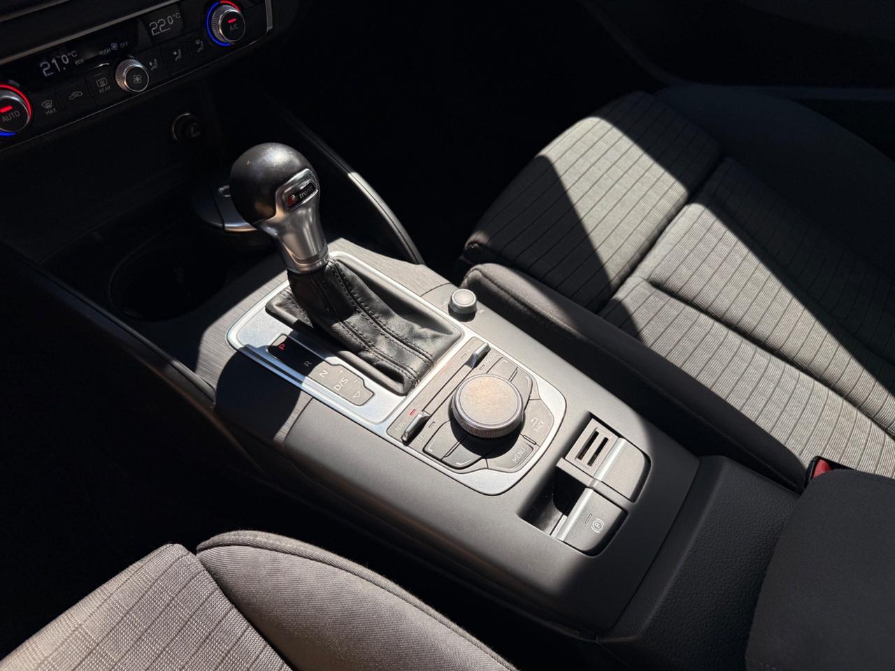 Audi A3 1.6 TDI clean diesel S tronic Ambition