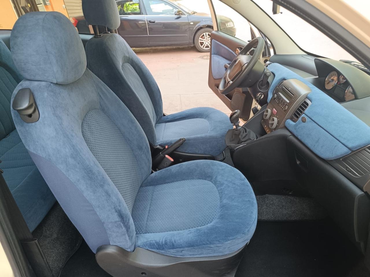 Lancia Ypsilon 1.2 Argento