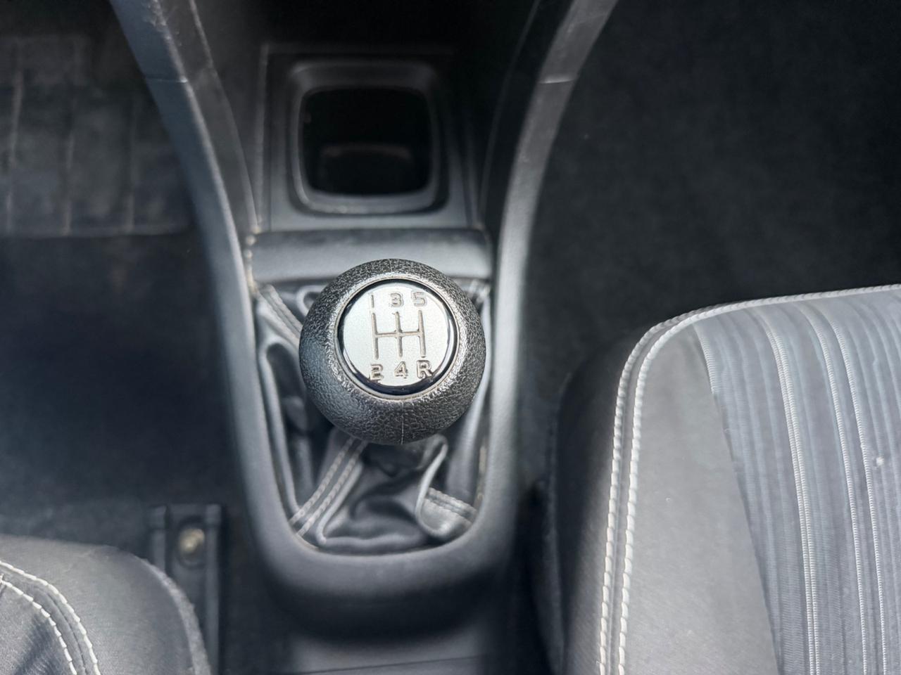 Suzuki Swift 1.3 DDiS 5 porte B-Cool Bi-Color