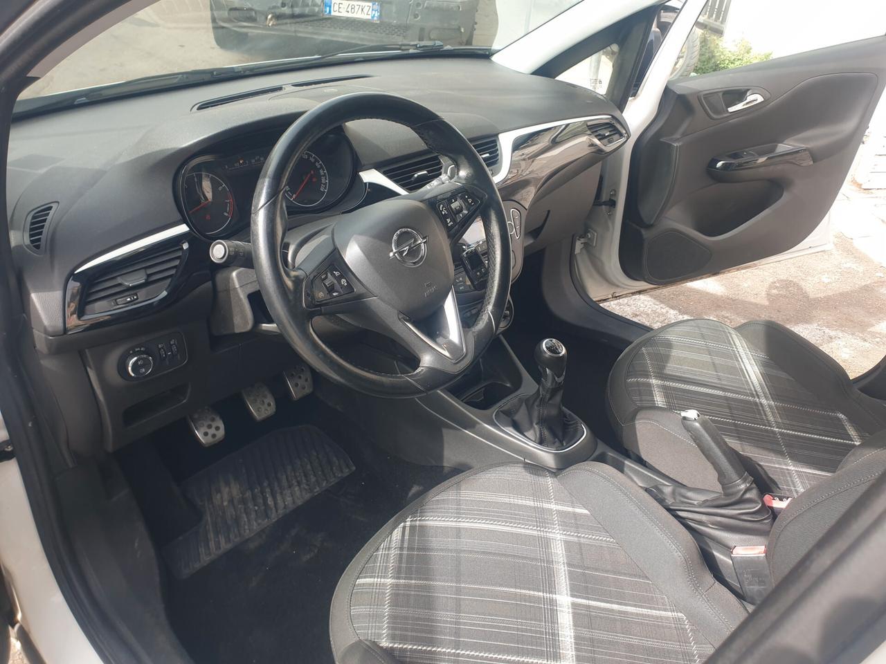Opel Corsa 1.4 90CV GPL Tech Coupé b-Color