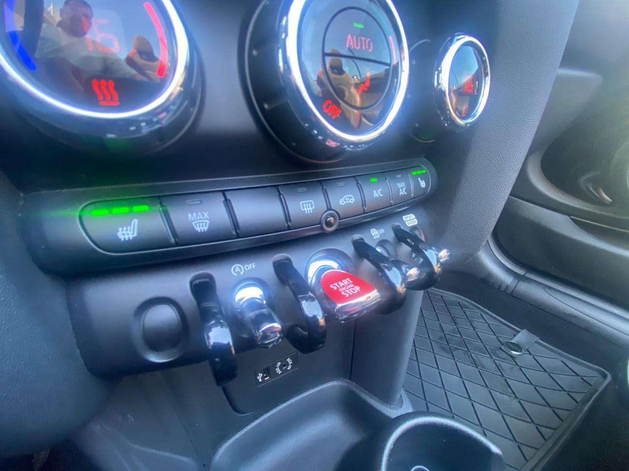 Mini Cooper D Cabrio 1.5 boost 116cv **Pack John Cooper Works**