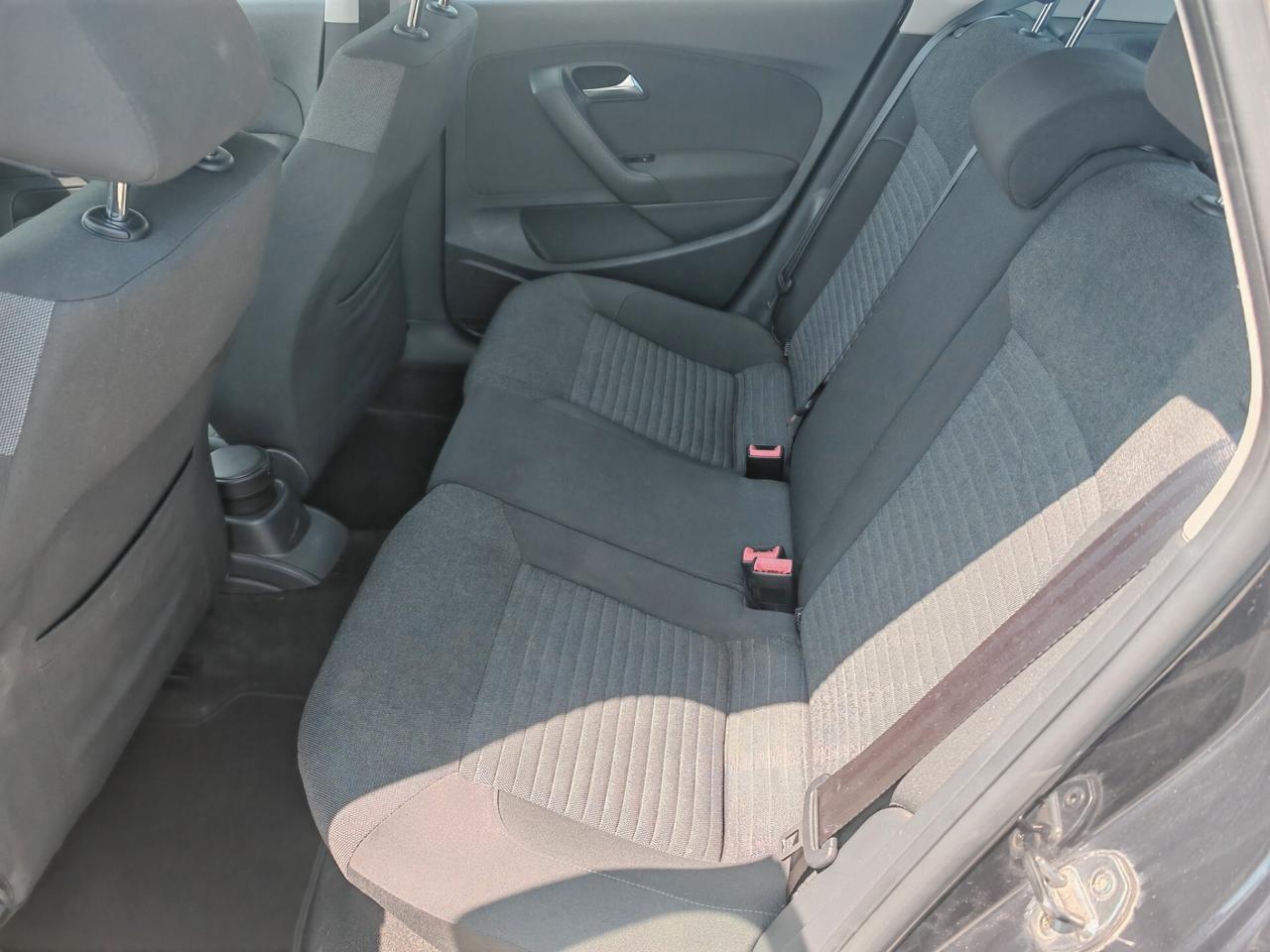 Volkswagen Polo 1.6 tdi 2013 90cv OK Neopatent In Preparazione.