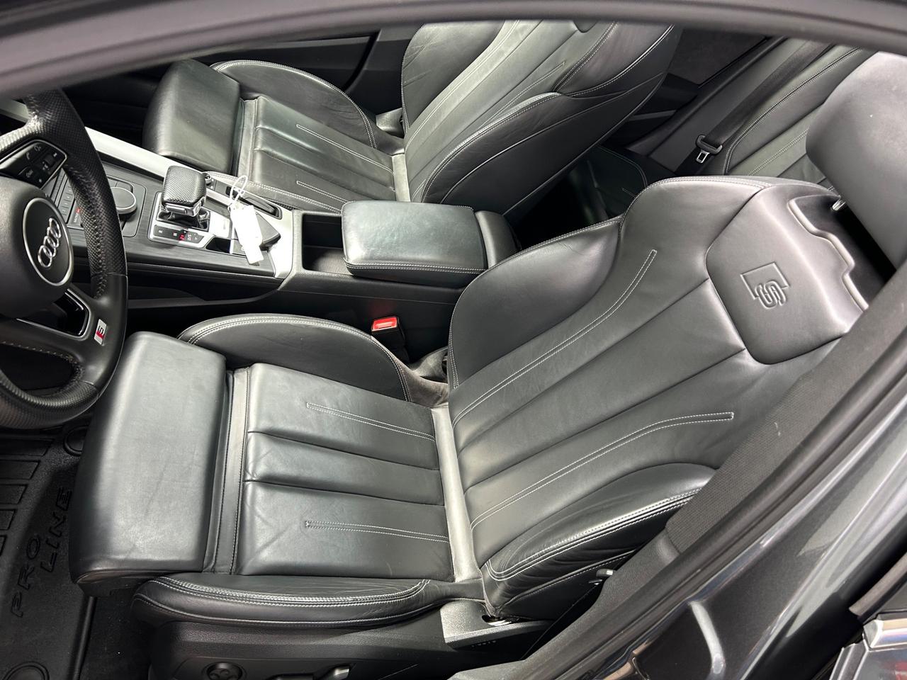 Audi A4 Avant 3.0 TDI S tronic S line edition