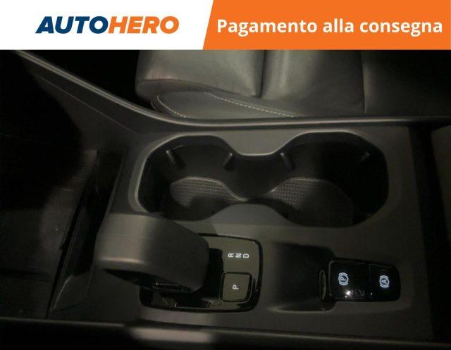 VOLVO XC40 B3 automatico Core