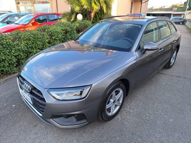 AUDI A4 Avant 35 TDI/163 CV S tronic Business Advanced