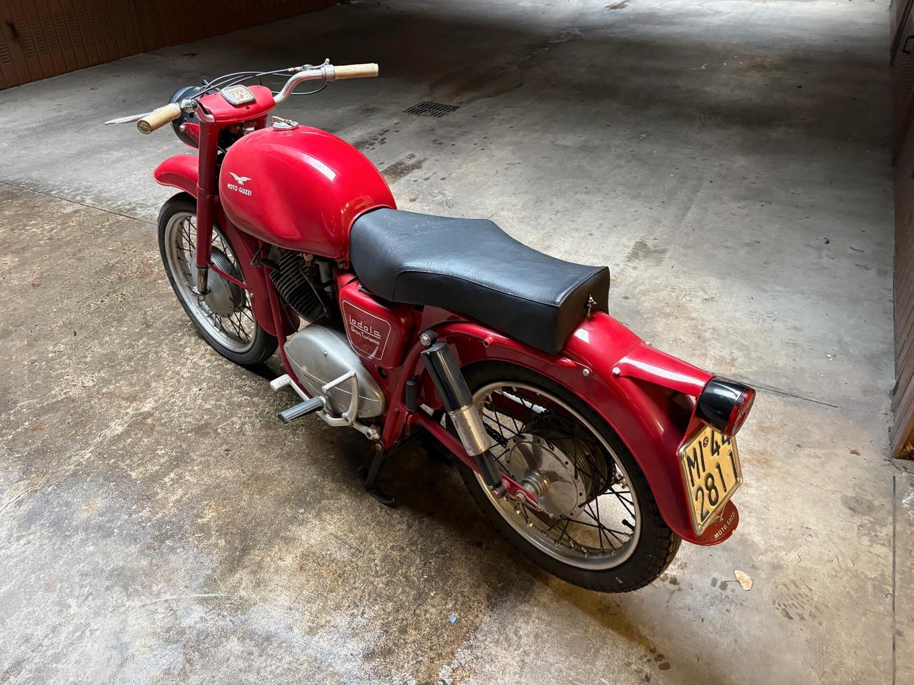 Moto Guzzi Lodola 235 gran turismo