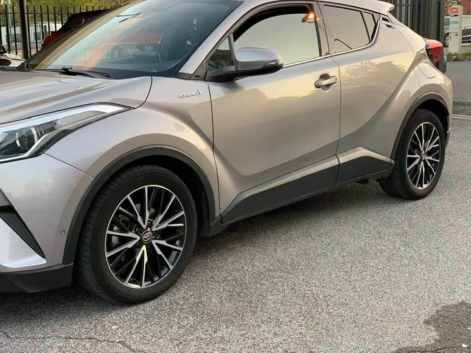 TOYOTA C-HR C-HR 1.8 Hybrid E-CVT Lounge