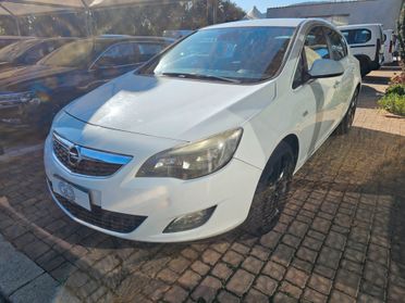 Opel Astra 2.0 CDTI 165CV 5 porte Cosmo S