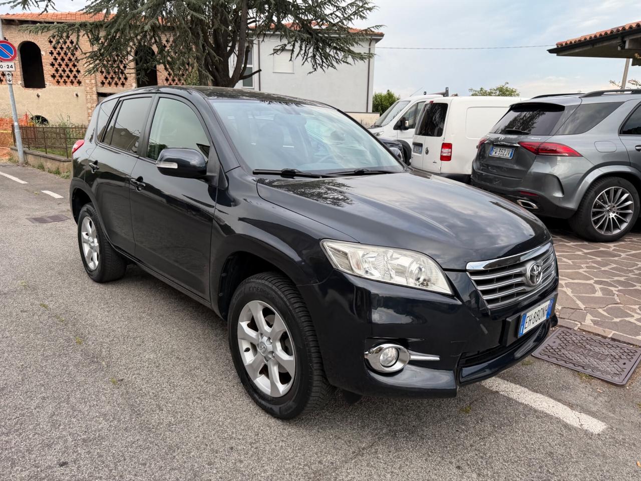 Toyota RAV 4 RAV4 Crossover 2.2 D-Cat 177 CV Executive