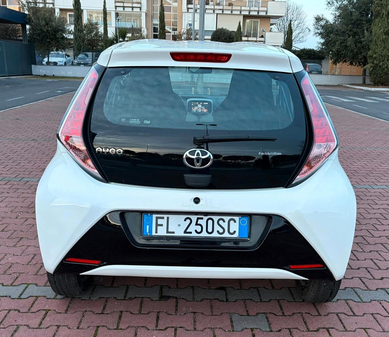 TOYOTA AYGO CAMBIO AUTOMATICO 5 P. 1.0