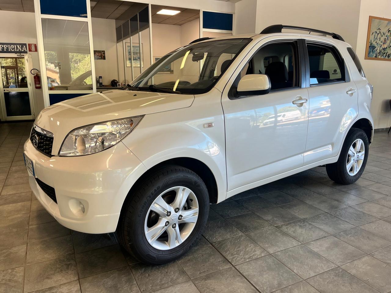 Daihatsu Terios 1.5 4WD B You O/F Five Dolomite