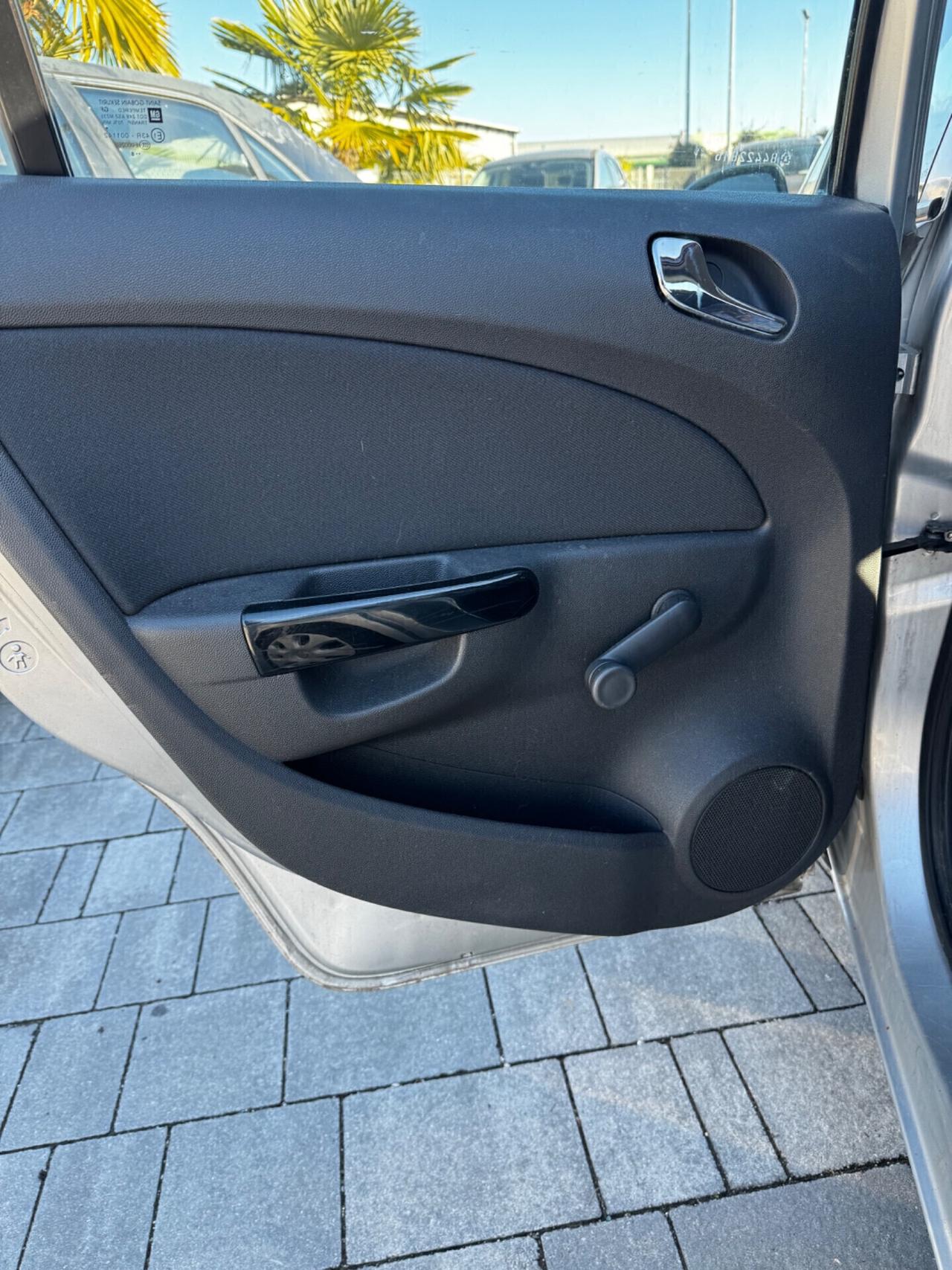 Opel Corsa 1.2 ok neopatentati pochi km 101.000