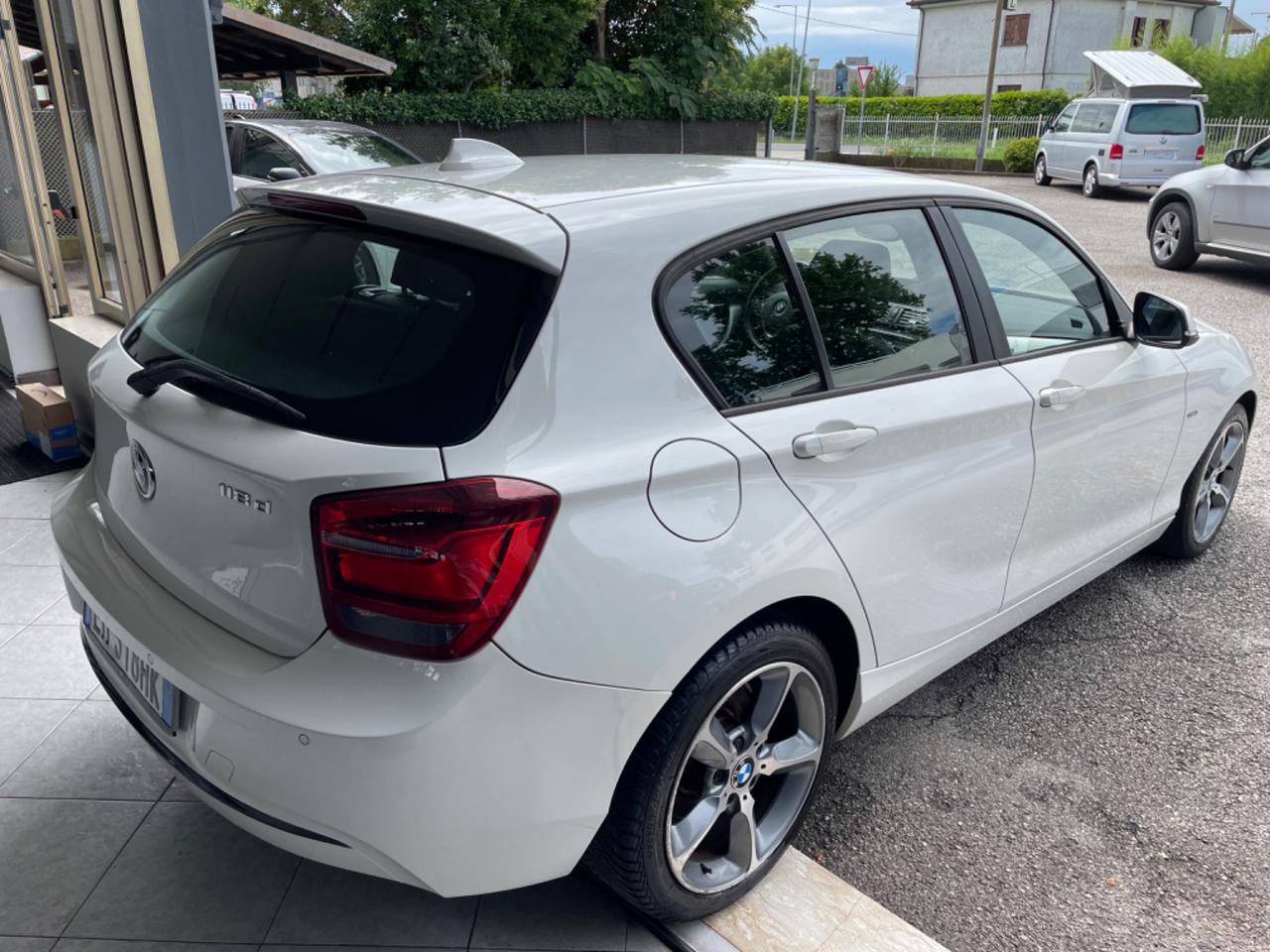 Bmw 118d Sport - 5 porte