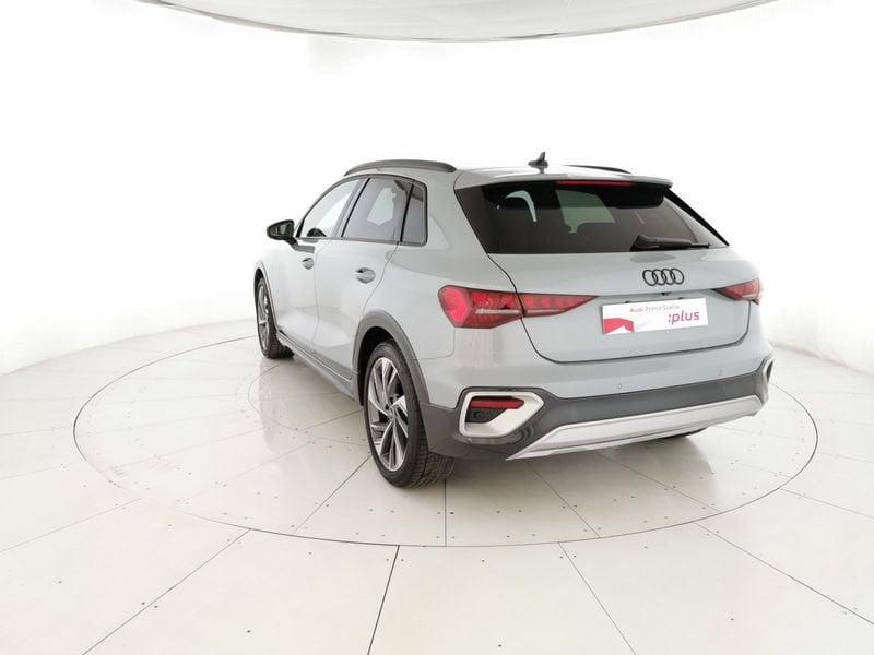 Audi A3 allstreet 2.0 tdi Identity Contrast 150cv s-tronic