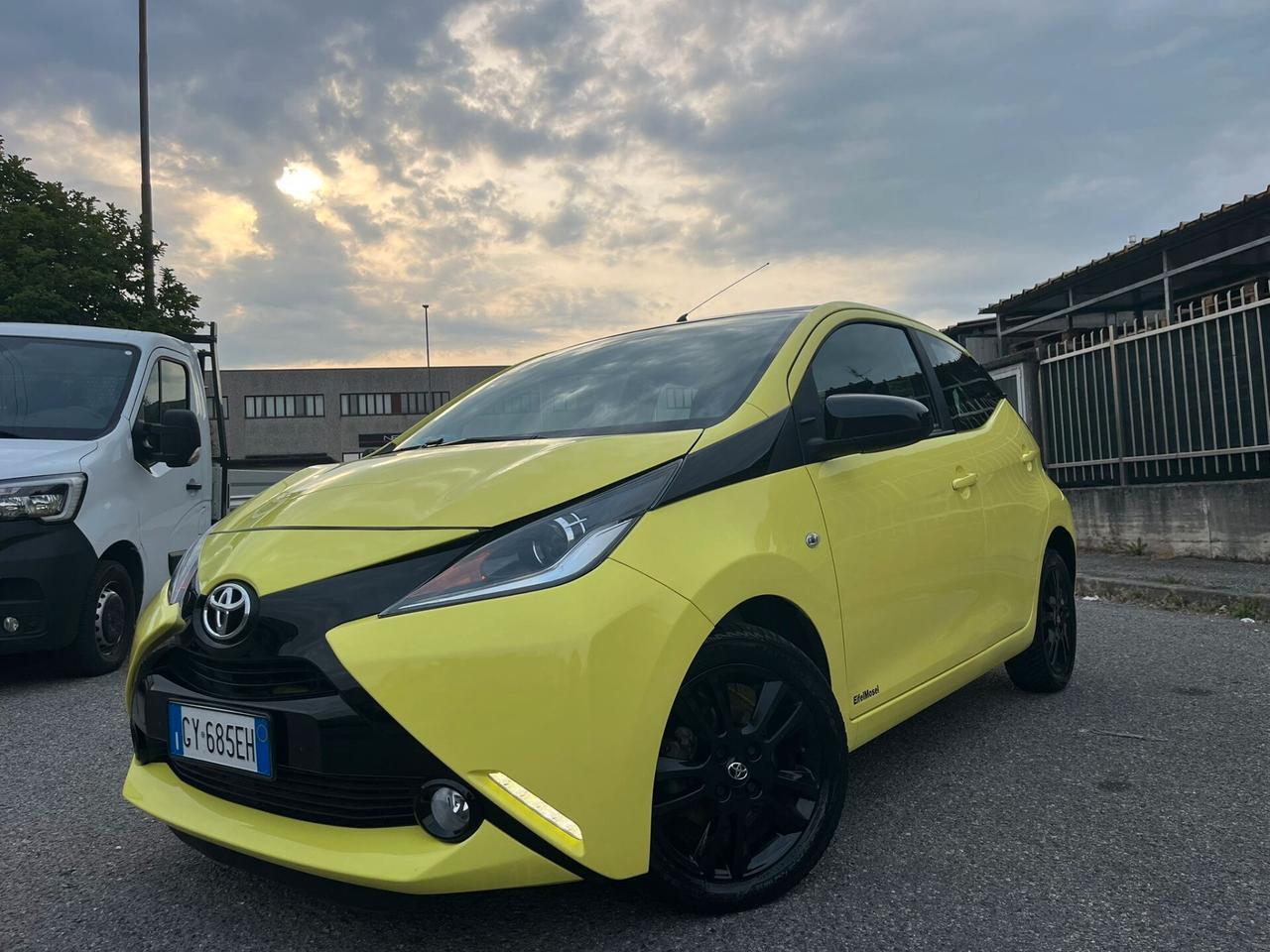 Toyota Aygo 1.0 BENZ SOLO 79K KM