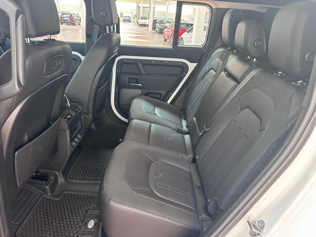 Land Rover Defender 110 2.0 SD4 AWD Auto SE