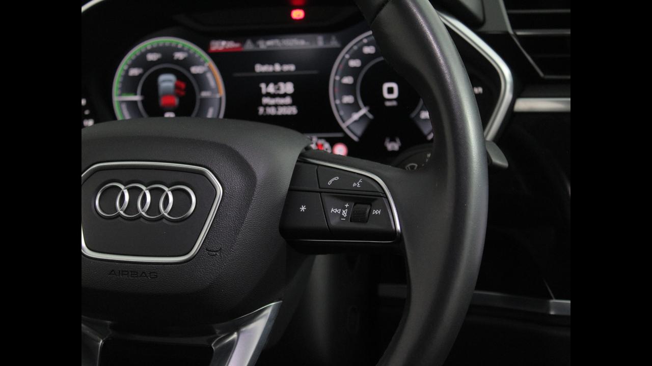 AUDI Q3 I 2019 Sportback - Q3 Sportback 45 1.4 tfsi e Business Plus s-tronic