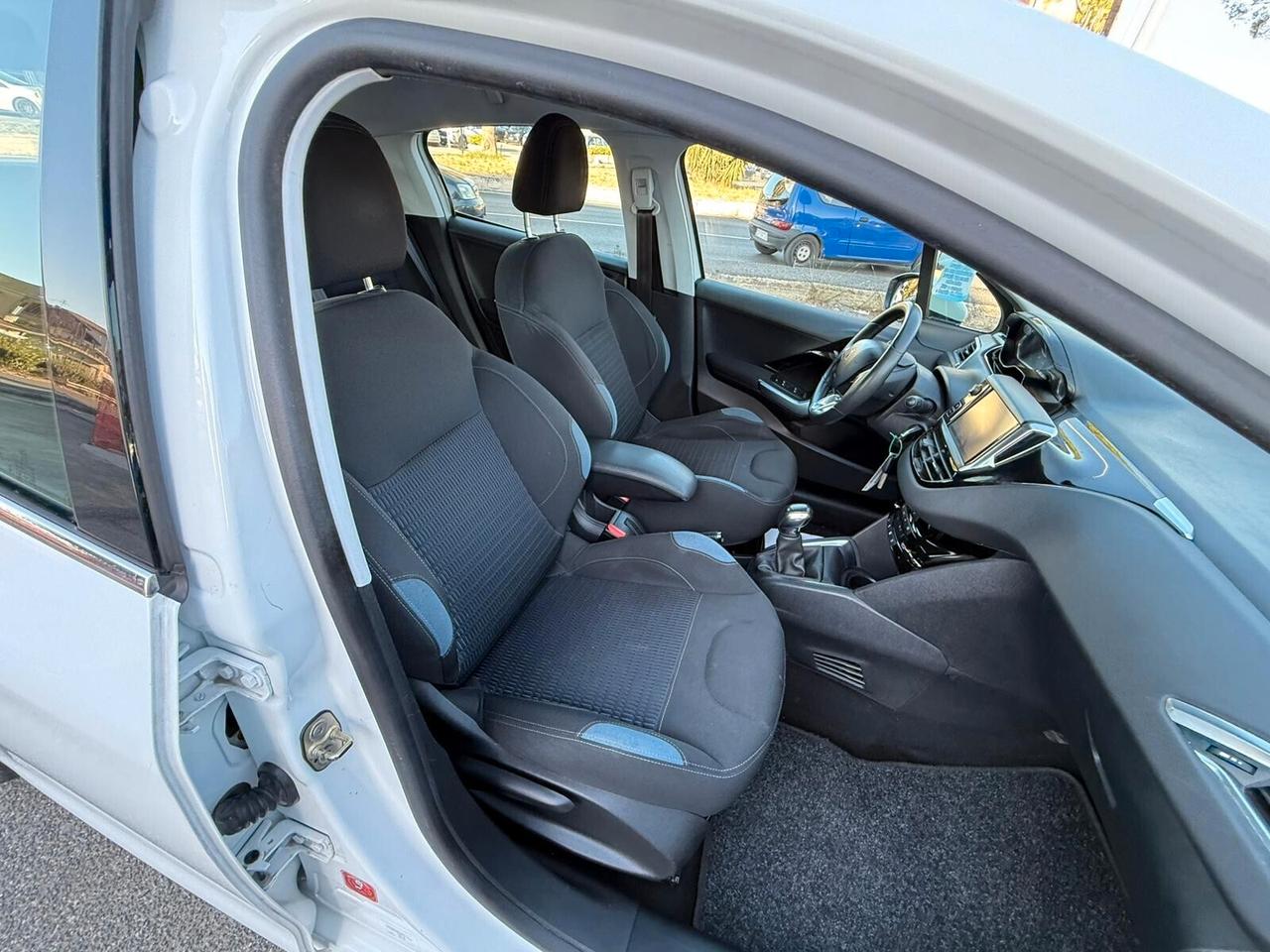 PEUGEOT 208 5PORTE ALLURE 1.4HDI 68CV 113MILAKM