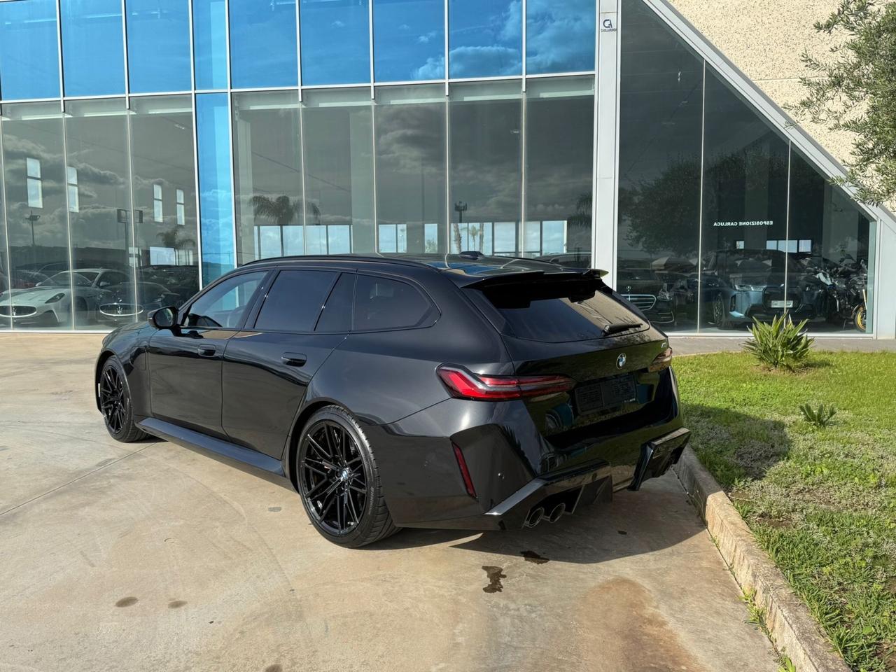 BMW M5 touring 727cv possibilità noleggio no scoring