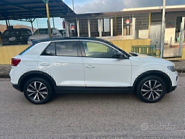 Volkswagen T-Roc 1.6 tdi 116cv Style cookpit 2019