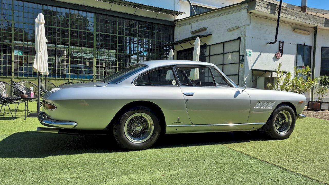 Ferrari 330 GT 2+2 I Serie – 1964