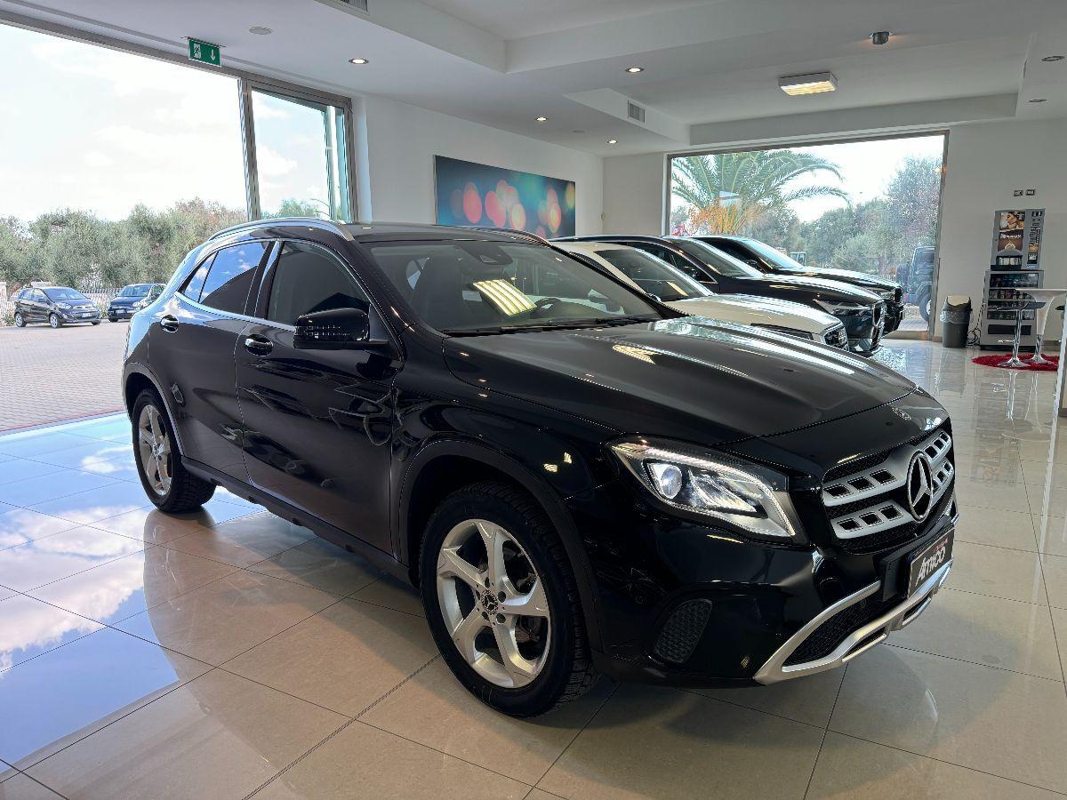 MERCEDES - Classe GLA - GLA 200 d Automatic Premium