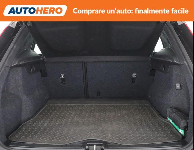 VOLVO XC40 B3 automatico Essential