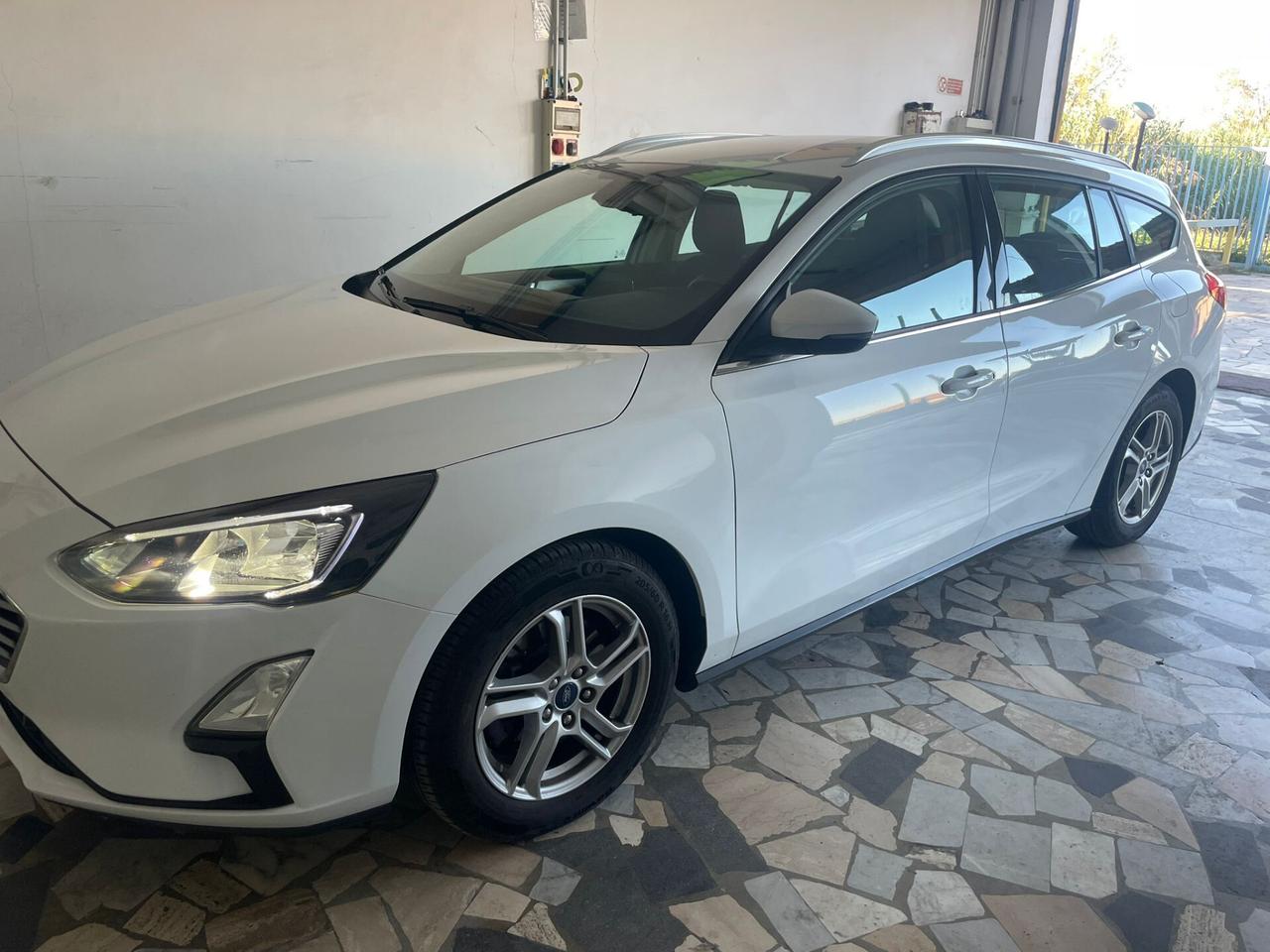 Ford Focus 1.0 EcoBoost Hybrid 125 CV SW ST-Line