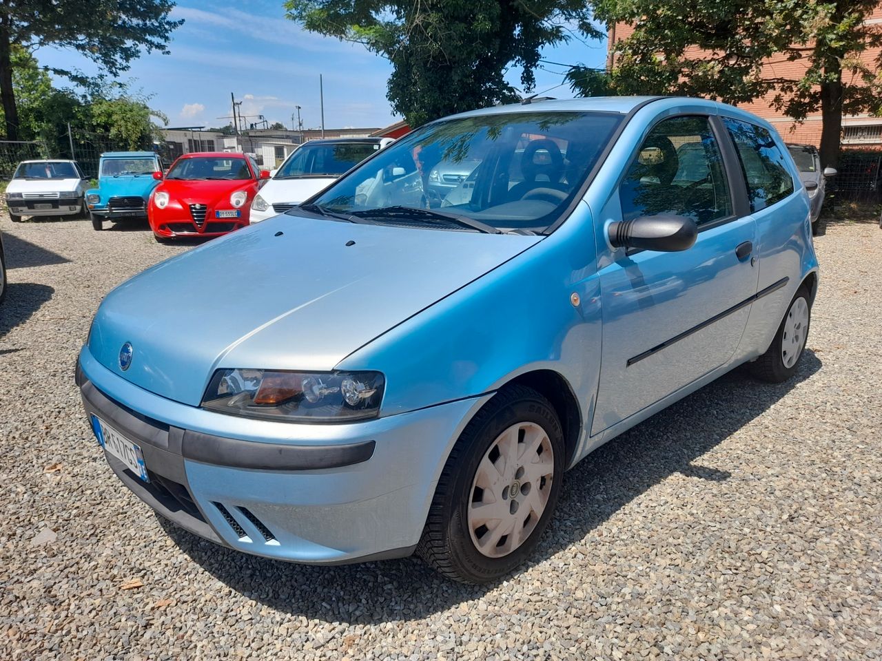 Fiat Punto 1.2i 3 porte DISTRIBUZIONE, FRIZIONE E TAGLIANDO APPENA FATTI