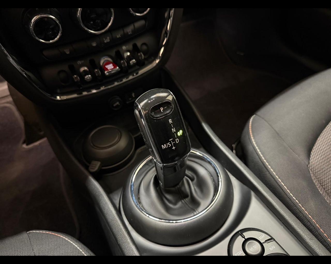 MINI Mini Clubman (F54) - Mini 1.5 Cooper Business Clubman