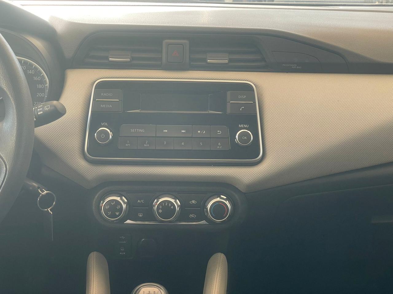 Nissan Micra 1.0L 12V 5 porte Visia