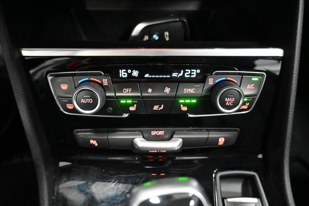 BMW 216D ACTIVE TOURER 116CV STEPTRONIC BUSINESS ADVANTAGE ( FARI LED - PELLE - NAVI - PARK ASSISTANT - TELECAMERA POST. )