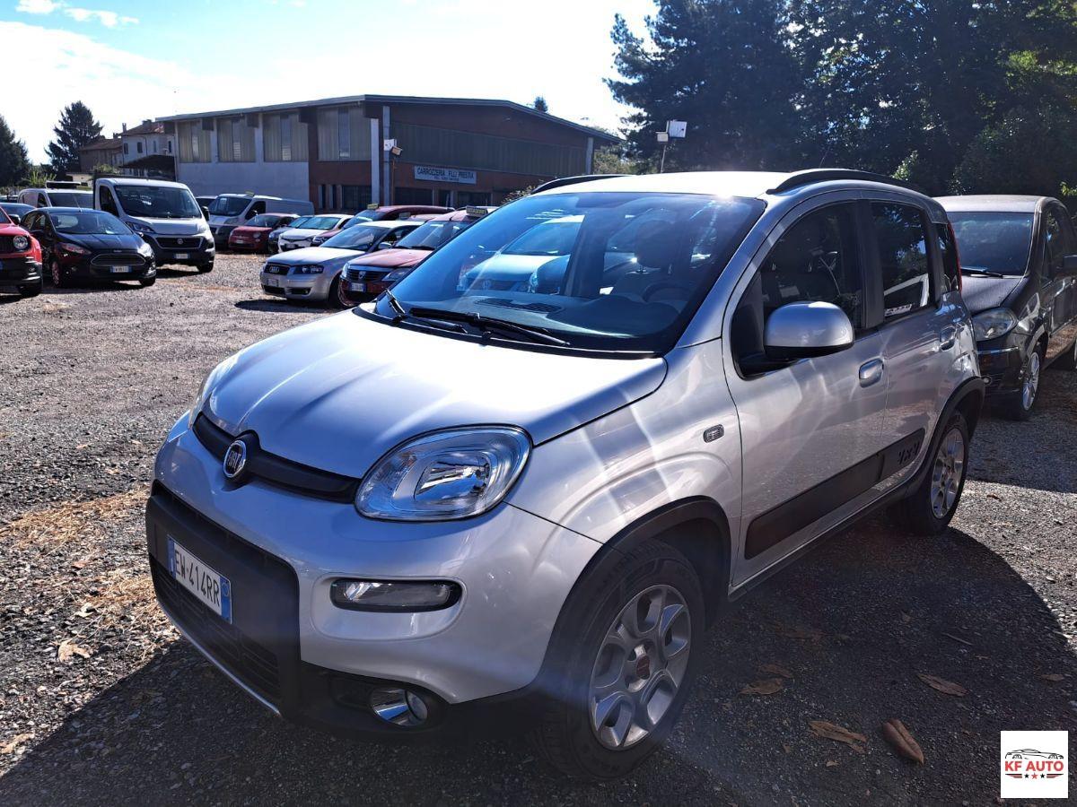 FIAT - Panda 0.9 t.air turbo 4x4 85cv E6