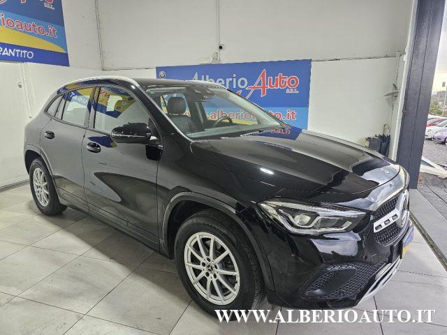 MERCEDES-BENZ GLA 200 d Automatic Business