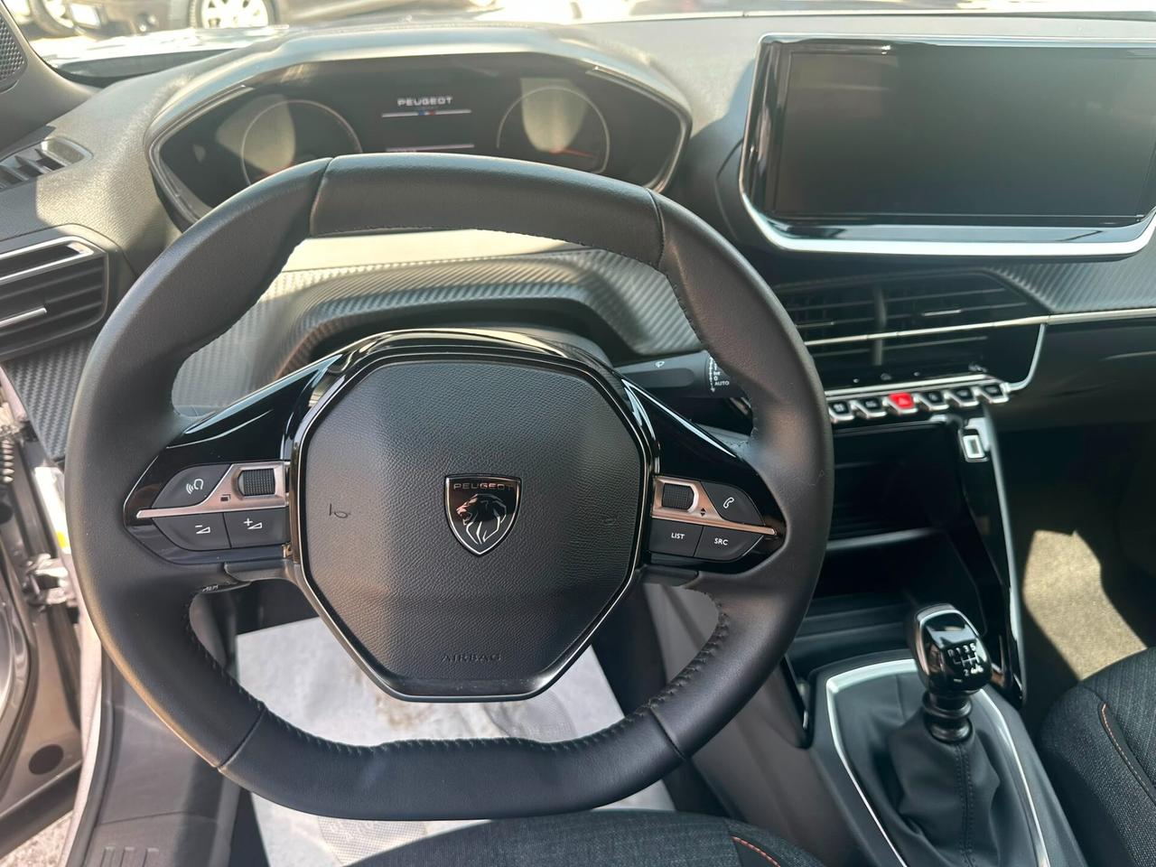 Peugeot 2008 PureTech 100 S&S Style