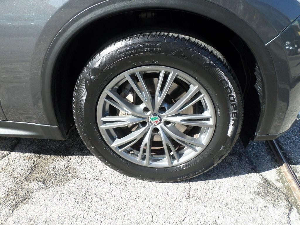 Alfa Romeo Stelvio 2.2 Turbodiesel 160 CV AT8 RWD Business