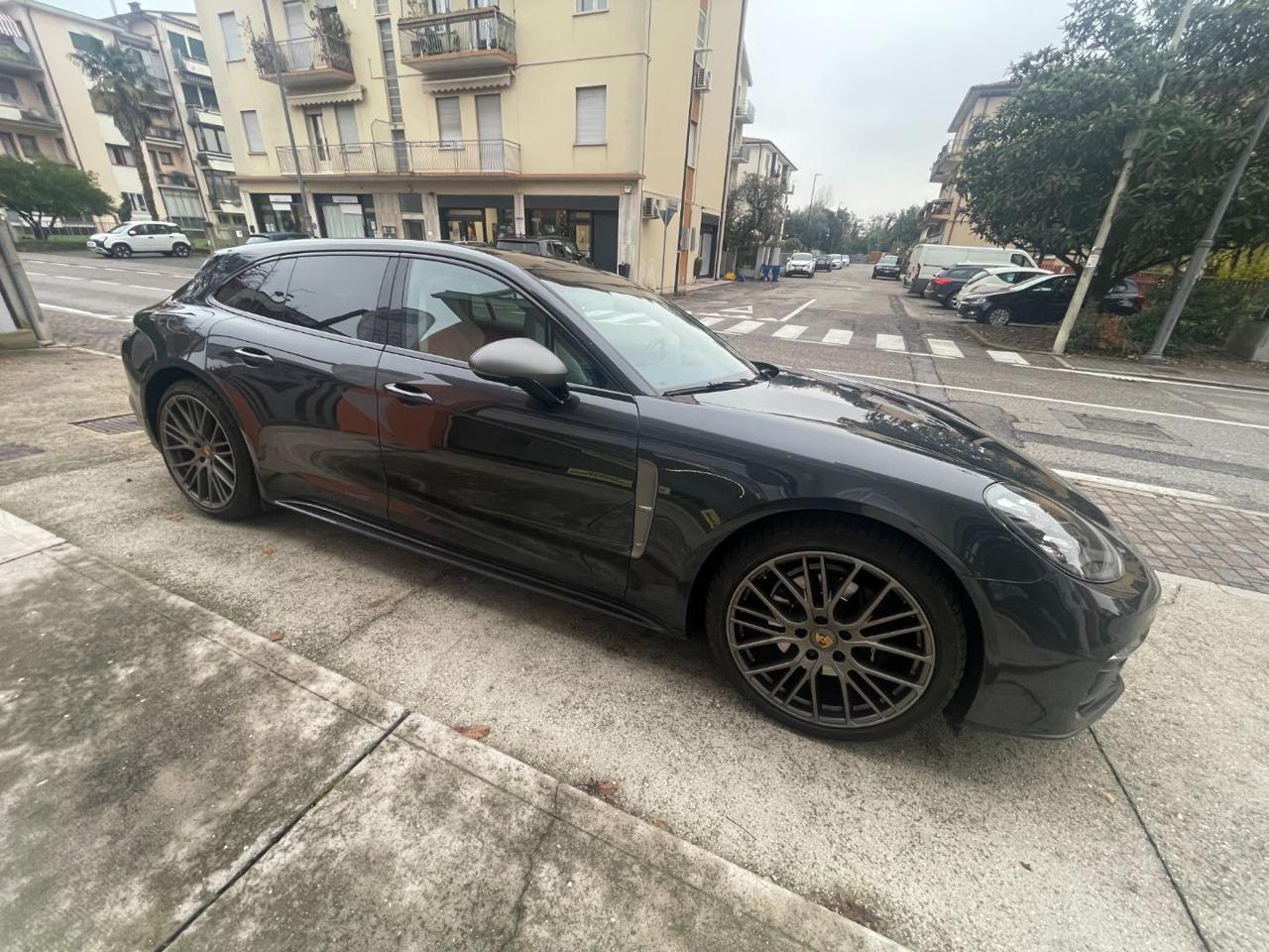 PORSCHE Panamera 2.9 4 Platinum Edition