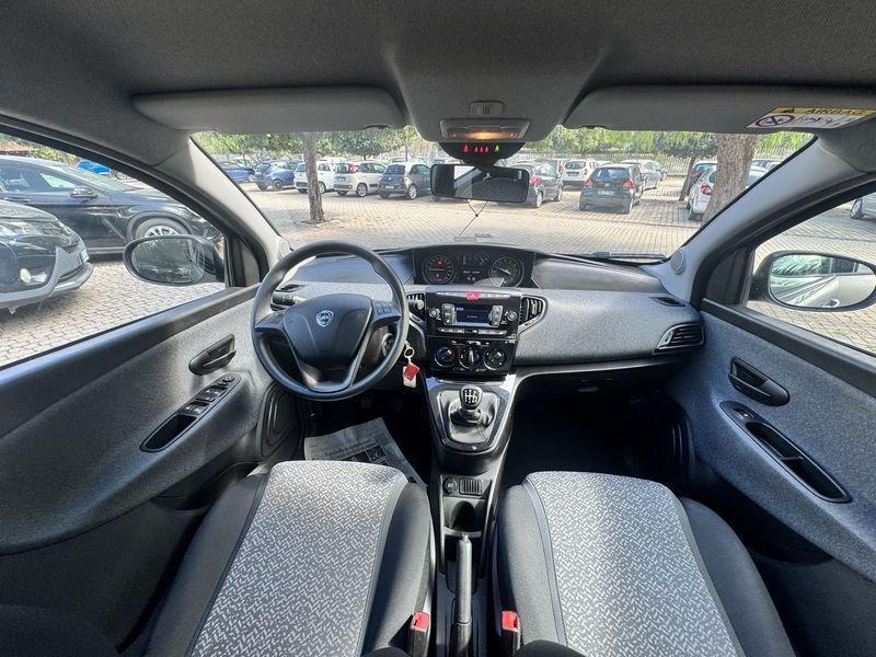 Lancia Ypsilon Ypsilon 1.0 FireFly 5 porte S&S Hybrid Silver Plus