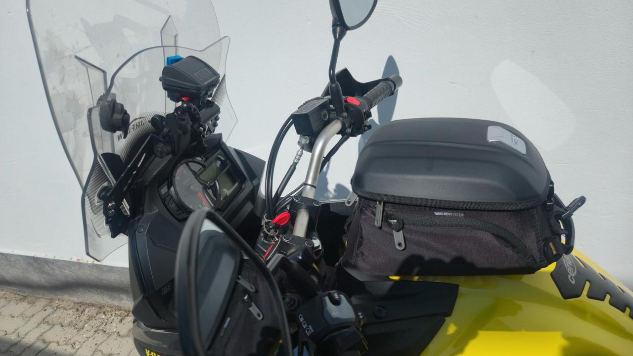 Suzuki V Strom DL 650 XT ABS