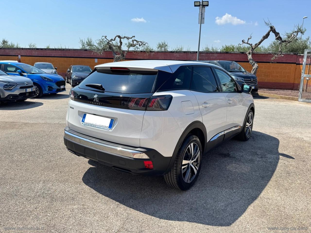PEUGEOT 3008 ALLURE EAT8 1.5 HDi 130CV AUTOMATICA
