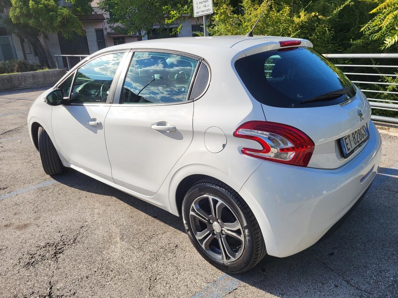 Peugeot 208 1.4 HDI-CINTA DISTRIBUZ. E TAGLIANDO