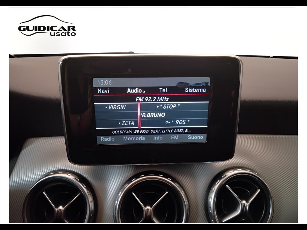 Mercedes-Benz GLA-X156 2014 - GLA 220 d (cdi) Sport 4matic 170cv auto