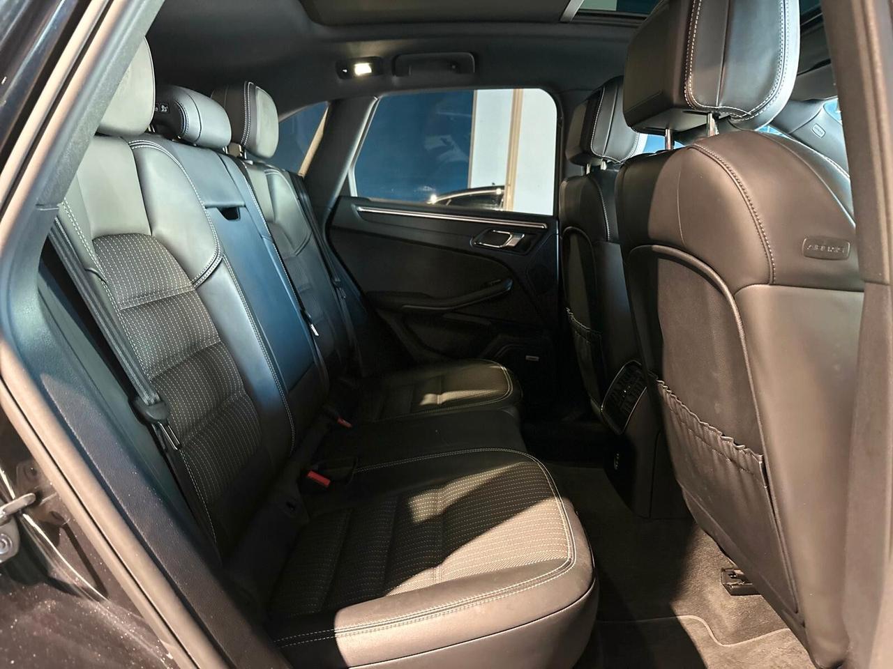 Porsche Macan 2.0 T - 265 Cv