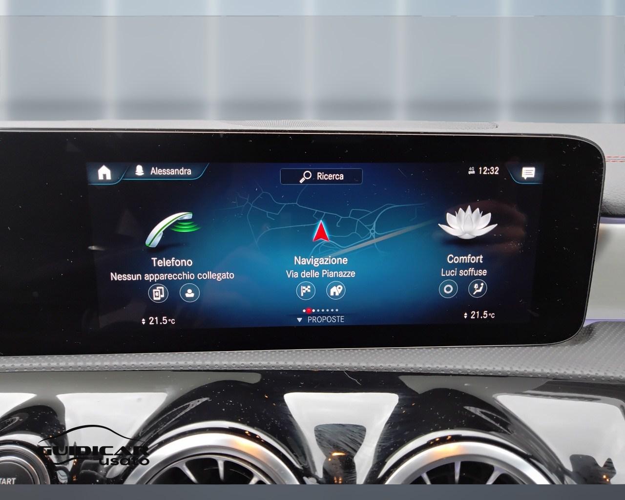 Mercedes-Benz CLA Coupe - C118 - CLA Coupe 180 d Premium auto