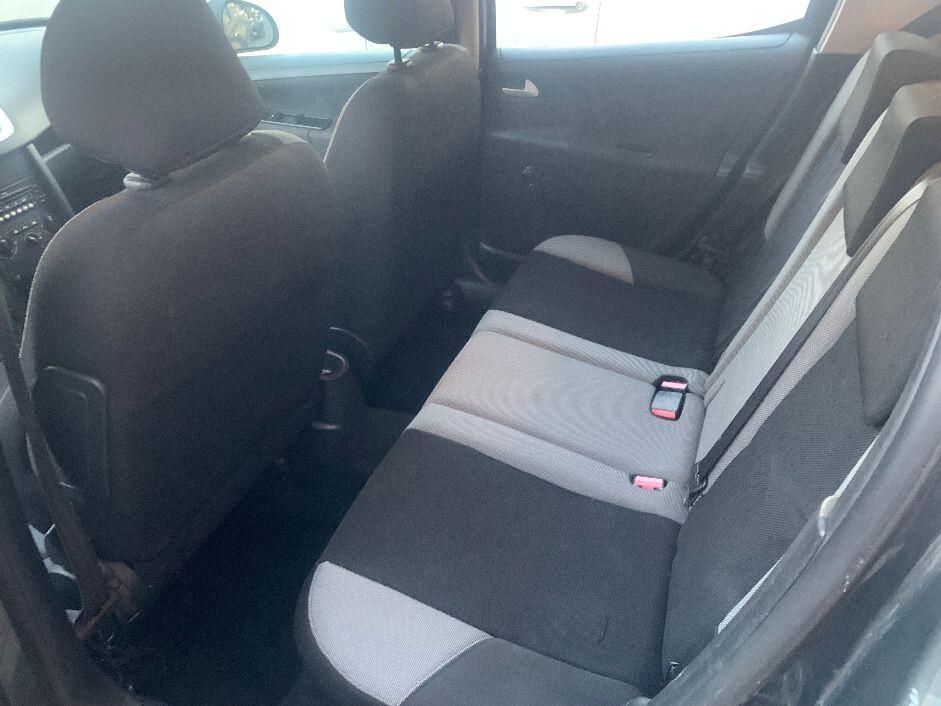 Peugeot 207 1.6 HDi 90CV SW X Line