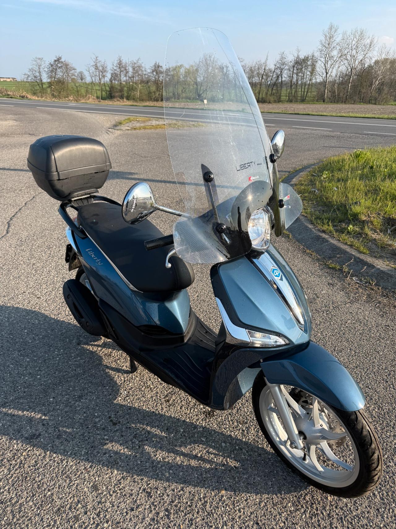 Piaggio Liberty 50 PARI AL NUOVO POCHISSIMI KM