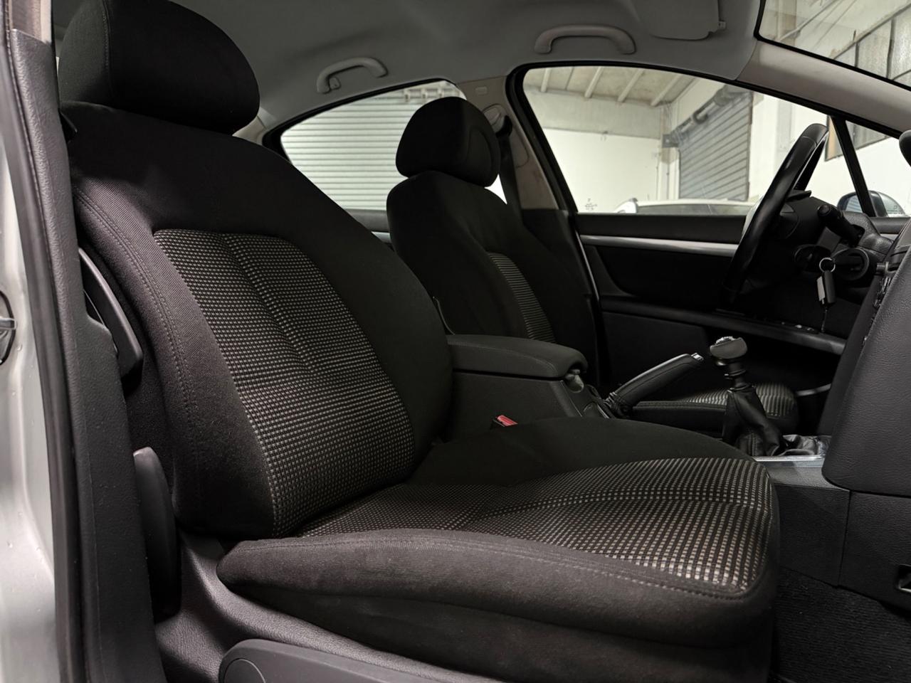 Peugeot 407 2.0 HDi Féline