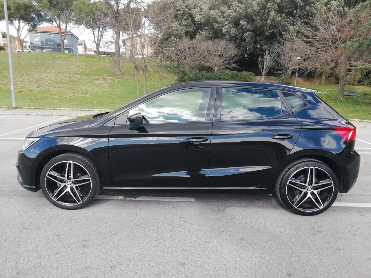 Seat Ibiza 1.0 TGI 5 porte FR